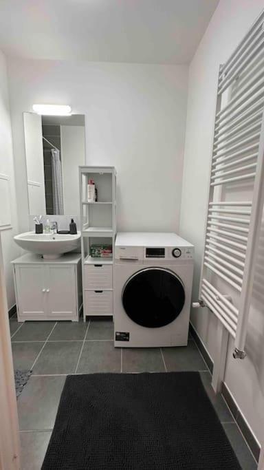 Appartement Cozy - Quartier Residentiel Melun Ngoại thất bức ảnh