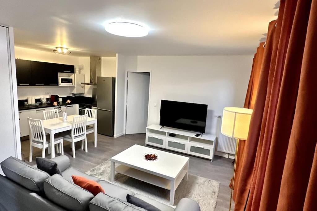 Appartement Cozy - Quartier Residentiel Melun Ngoại thất bức ảnh