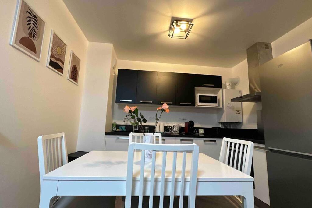 Appartement Cozy - Quartier Residentiel Melun Ngoại thất bức ảnh