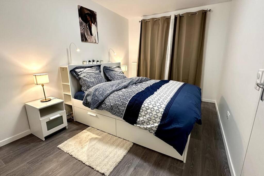 Appartement Cozy - Quartier Residentiel Melun Ngoại thất bức ảnh