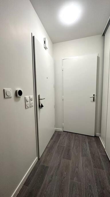 Appartement Cozy - Quartier Residentiel Melun Ngoại thất bức ảnh