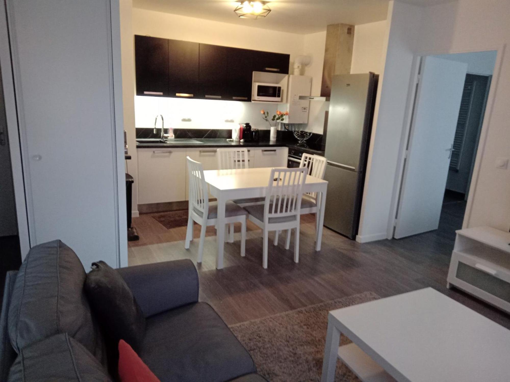 Appartement Cozy - Quartier Residentiel Melun Ngoại thất bức ảnh