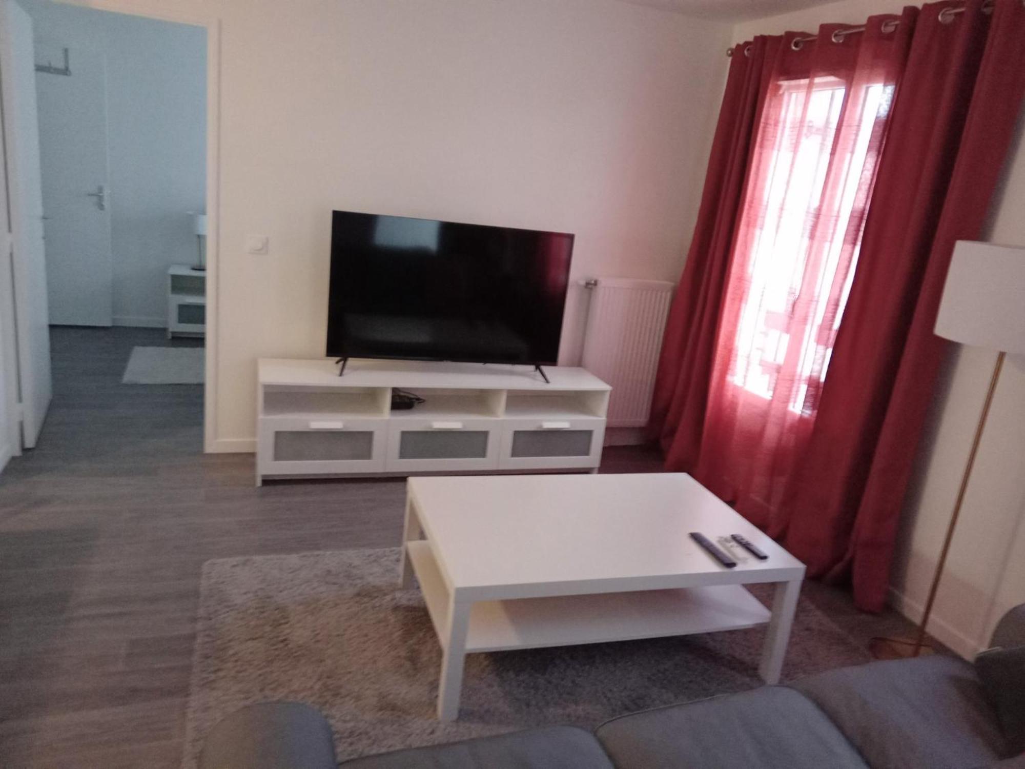 Appartement Cozy - Quartier Residentiel Melun Ngoại thất bức ảnh